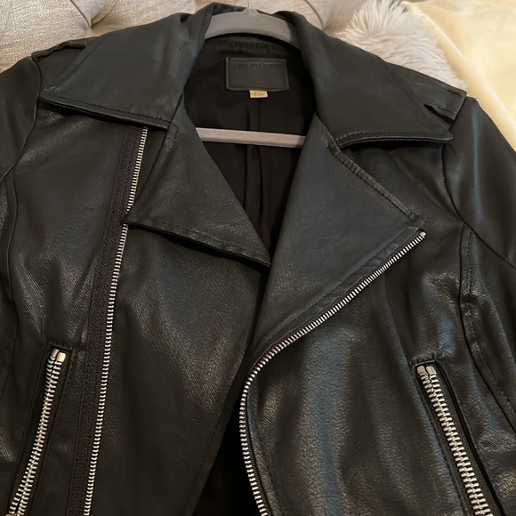True Religion Black Leather Jacket worn one time.  Like brand NEW - Picture 5 of 9